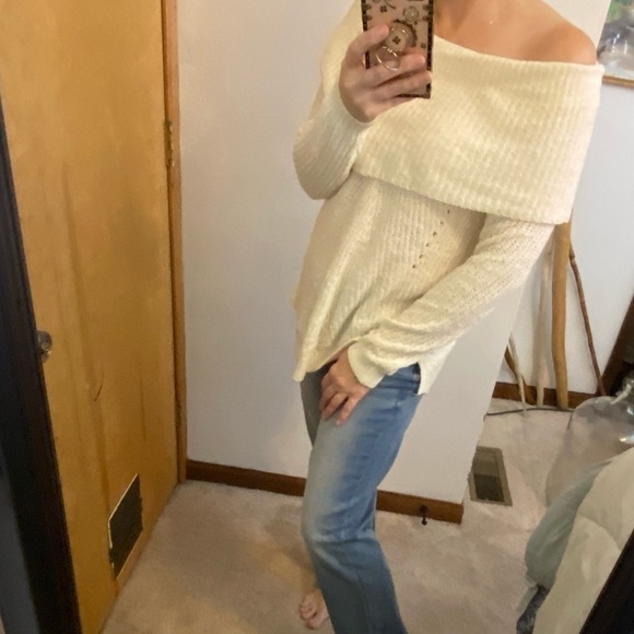 Anthropologie Moth Lucerne Off Shoulder Ecru Chenille Sweater - Picture 9 of 11